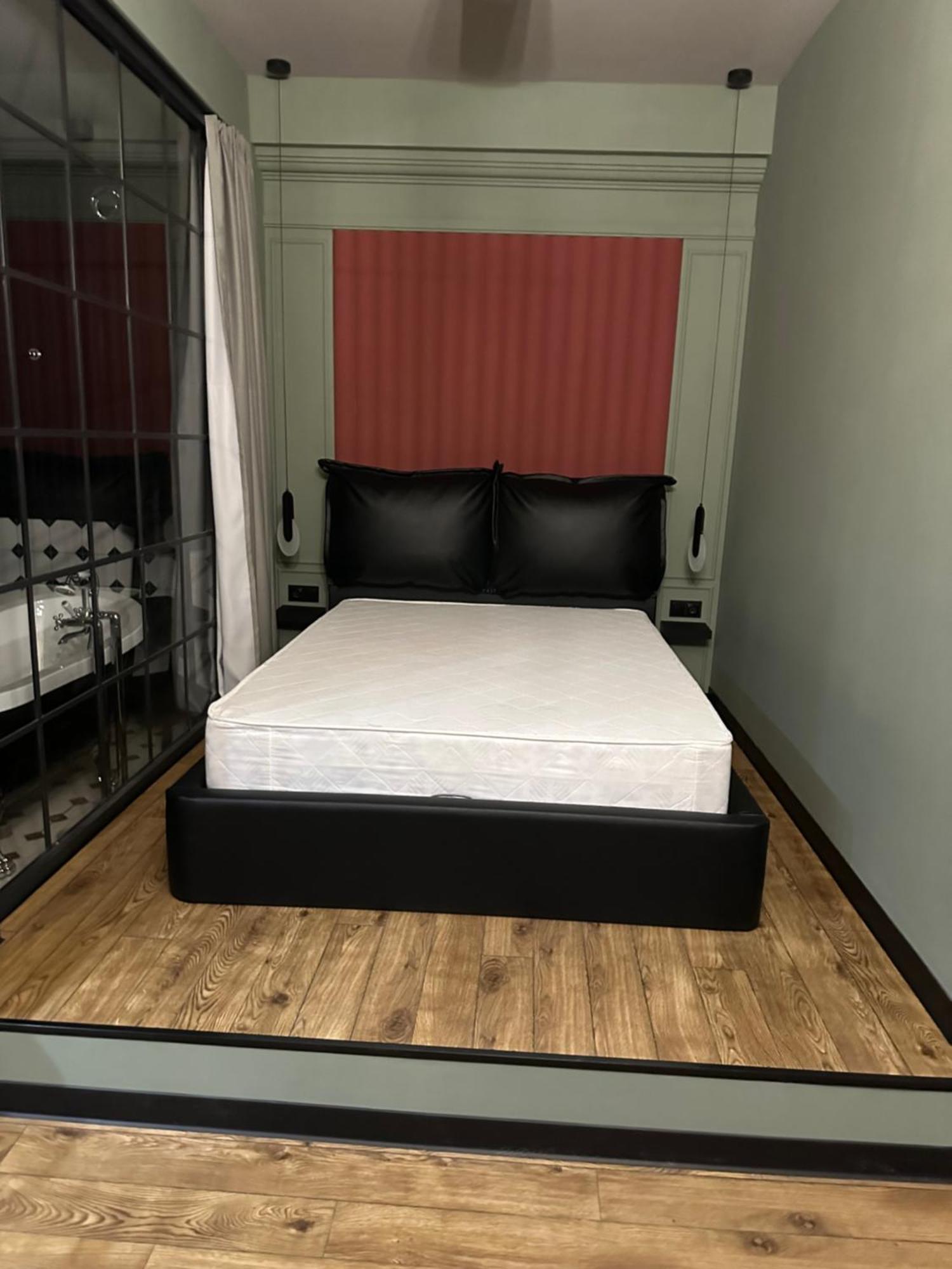 Corner In Old Tbilisi Hotel Ngoại thất bức ảnh